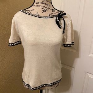 Summerfield Street Short sleeve knit top with patterned accents and bow